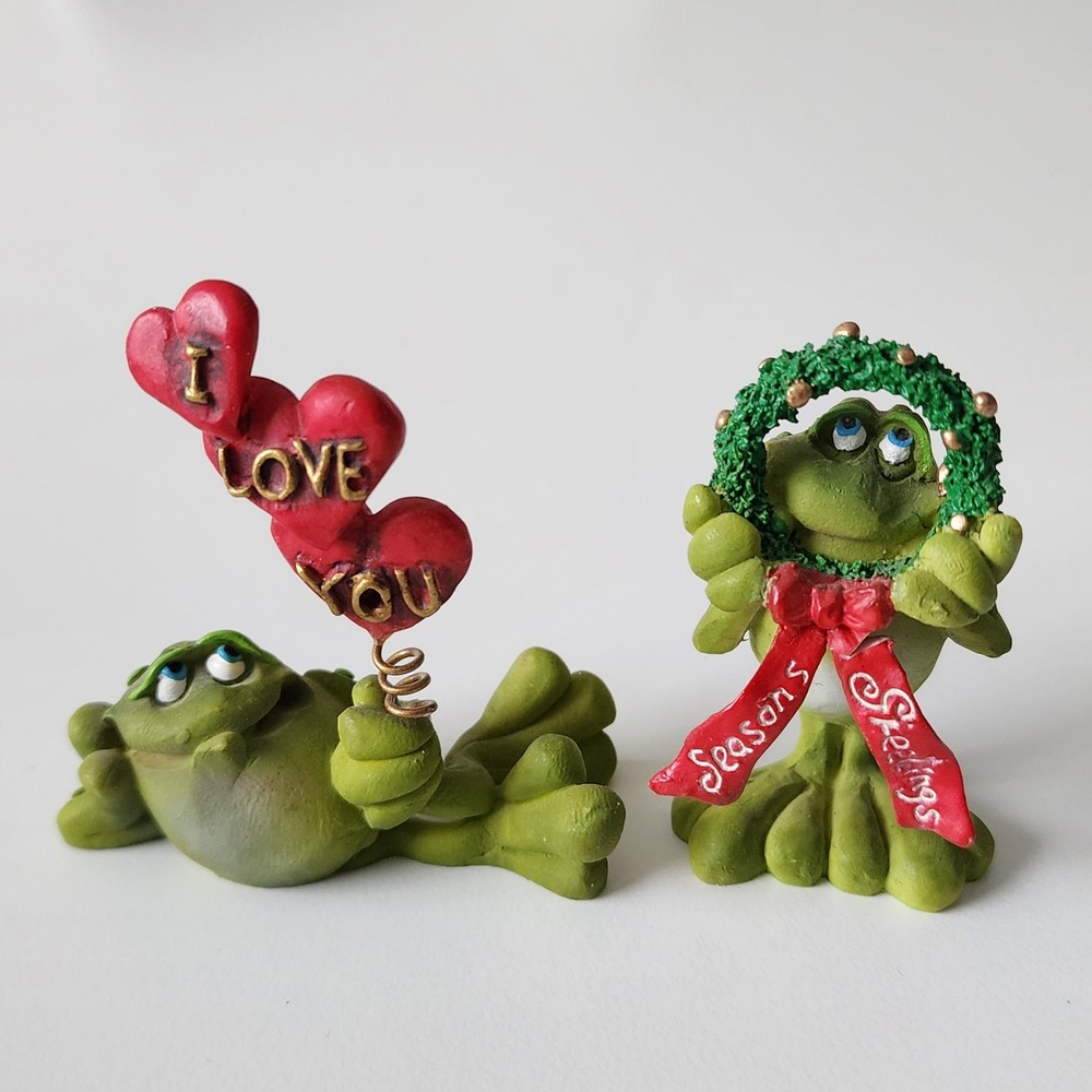 VTG Douglas Frog Figurine Lot Of 2‎ Toad Love Seasons Greetings 3"